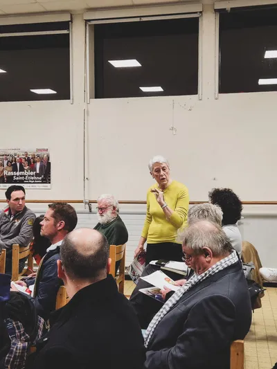 Réunion de proximité à Monthieu