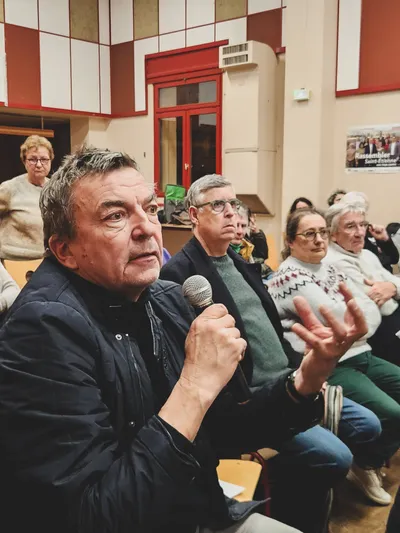 Réunion de quartier à Côte-Chaude